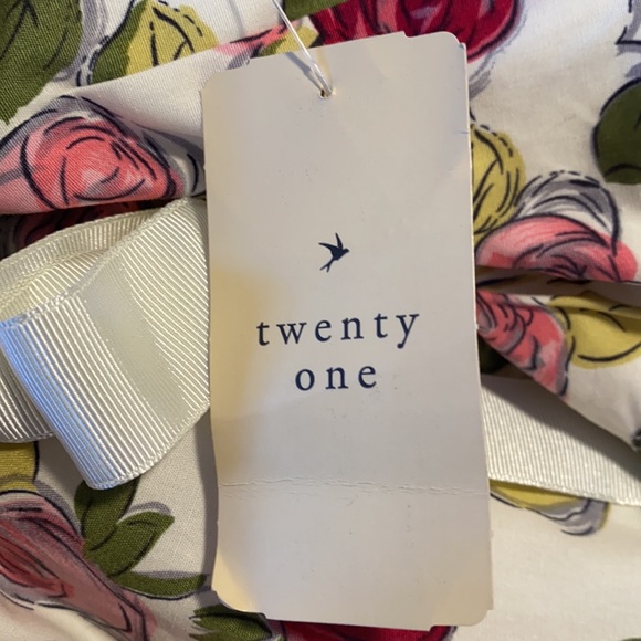 Twenty One strapless dress. Size small. - Picture 9 of 9